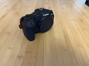 Canon EOS RP – TOP stav, málo používaný, originálne balenie - 4