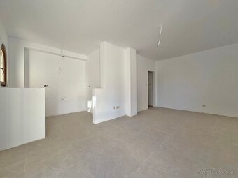 Jednoizbový apartmán v jednom z najatraktívnejších komplexov - 4