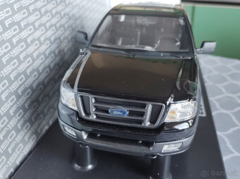 1:18 Ford F-150 - 4