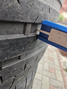 255/40 R20 letne cena za 4ks - 4