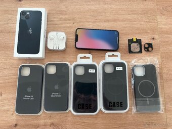 Apple iPhone 13 512GB Black - 4