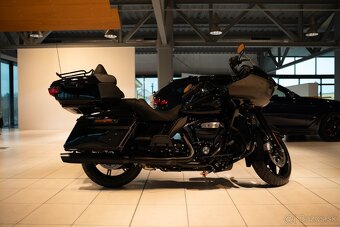 Harley Davidson Road Glide ULTRA LIMITED - 4