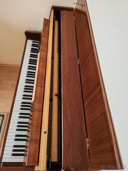 Petrof klavír - 4