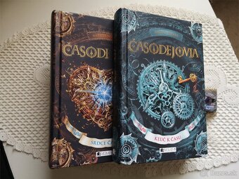 Predávam knihy (Sarah J. Maas, A. Raynolds atď.) - 4
