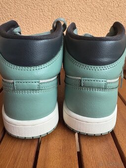 Jordan - 4