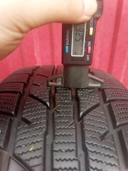 Predám 2ks zimné pneu.195/65R15 zeetex dezen 5,2mm - 4
