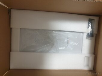 Novy este zabaleny Sungrow SG10RT trojfázový FV menič - 4