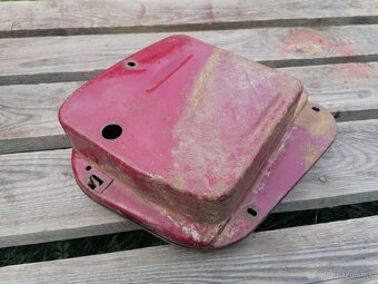 Kaslík na batériu na Jawa, CZ, 350, 250, 175, panelka - 4