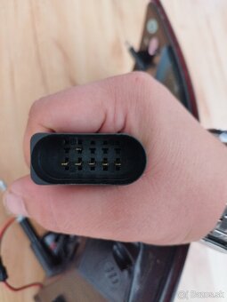 Audi a6c6 red smoke - 4