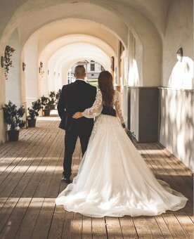 Svadobné šaty + spodnica s kruhom - 4