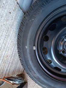 Plechový disk 5 1/2JX 14H2 ET49 vrátane pneumatiky - 4