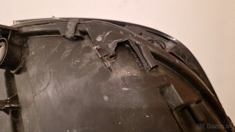 Lave predné svetlo na audi a4 b9 - 4