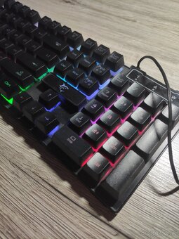 Podsvietena klávesnica - 4