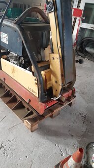 vibračná doska Dynapac LG 500 - 4