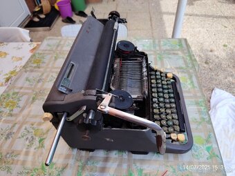 retro písací stroj Zeta - 4