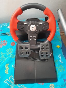 Logitech volant - 4