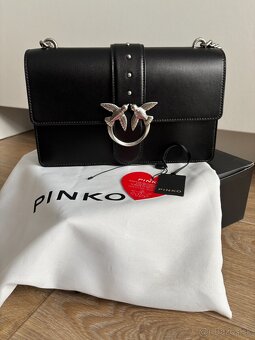 Pinko kožená kabelka - 4