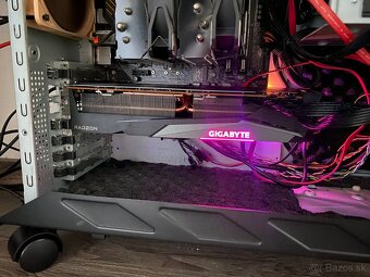 Gigabyte Radeon RX 6800 XT Gaming OC 16G - 4