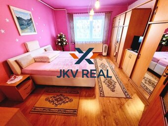 JKV REAL ponúka na predaj 5-izbový dvojpodlažný rodinný dom - 4