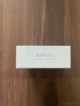 Apple AirPods 4 (ANC) - 4