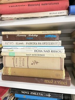 Ponúkam knihy všehochuť za lubovolný príspevok - 4