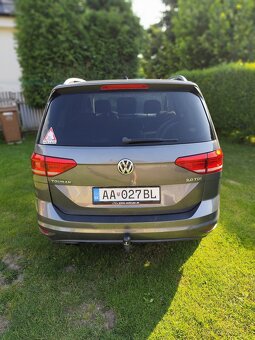 Volkswagen Touran - 4