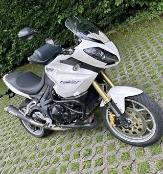 Triumph- Tiger 1050 - 4