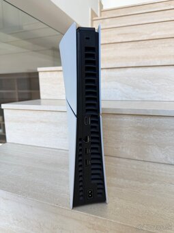 PlayStation 5 slim 825gb 2025 - 4