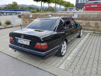 Mercedes-Benz E300D W124 - 4