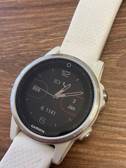 Garmin Fenix 5s - 4