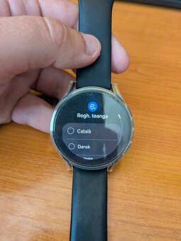 Predám Galaxy watch 4 44mm - 4