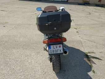 Honda VFR 750 - 4