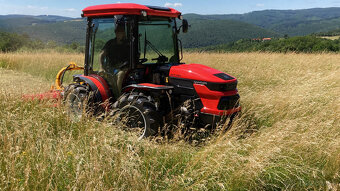 Malotraktor AGT 1060-SVAHOVÝ SPECIÁL, otoč. pracovisko, 56HP - 4