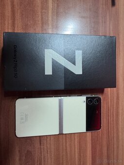 Samsung Galaxy Z Flip 3 128GB – Béžový - 4