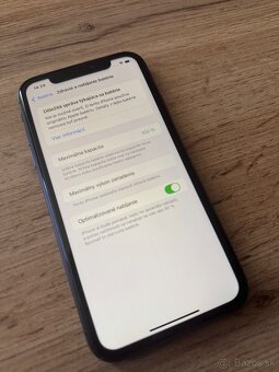 iPhone 11 - 64Gb - nová batéria - 4