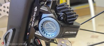 Kompletný karbónový cestný bicykel s elektronickým radením - 4
