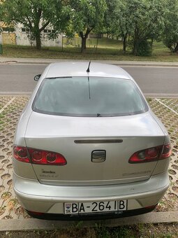 Predám Seat CORDOBA Sedan 55 kW 1,4 6L/BBY/SG palivo benzín - 4