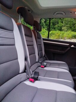 VWTouran predam - 4