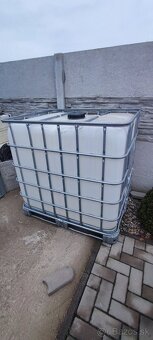 Predám 1000L IBC kontajner - 4