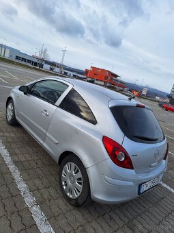Opel Corsa - 4