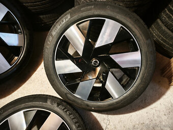 NOVÁ LETNÁ SADA - Volvo XC60 - 20" alu / Michelin - 4