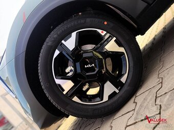 Kia STONIC 2026 1,0 T-GDi M6 SILVER + SILVER PACK - 4