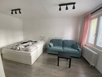 Prenájom slnečného 1 izbového bytu - 4