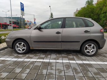 Predám Seat Ibiza III, typ 6L, Hatchback. - 4