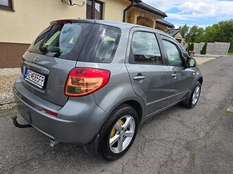 Predám Suzuki SX4 1.5 benzín 73kw - 4