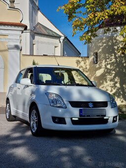 SUZUKI Swift 1.3 68kw - 4