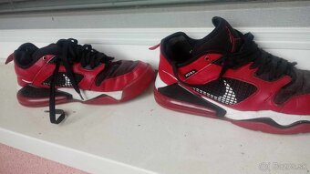 NIKE JORDAN - 4