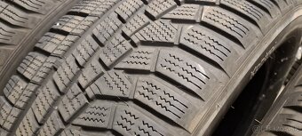 Predám 4ks jazdené zimné 225/60r18-104H Hankook - 4