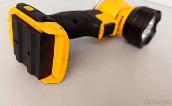 Nástenný držiak pre organizáciu náradia DeWalt XR 18V - 4