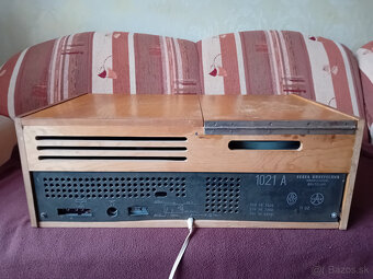 Rádio Tesla Opereta 1021 A - 4